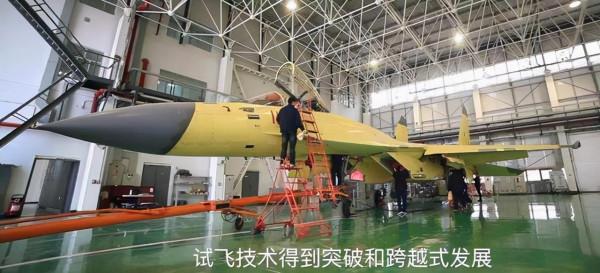 為什麼說殲11D不會取消，機體結構和航電優勢明顯，能對抗F35A