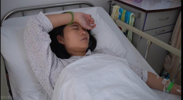 奚夢瑤產後首次露面：身材輕盈沒走樣，即將入住20萬多的月子中心