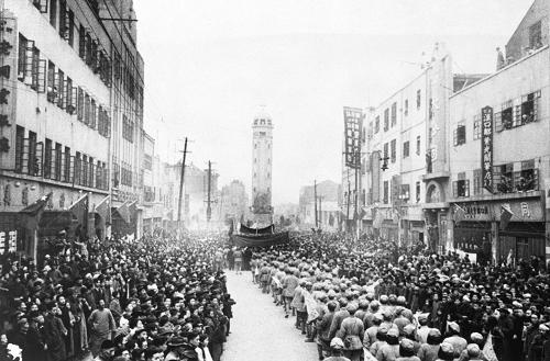 重慶解放，劉鄧為何任命著名戰將陳錫聯為市長？深思熟慮很有遠見