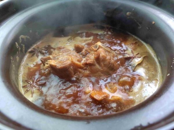 秋季進補我常買它，比排骨便宜，比牛羊肉溫和，燉一燉滋補又饞人