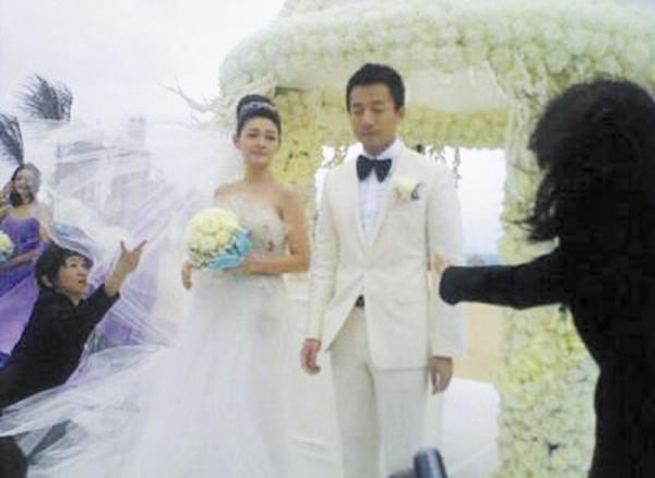 娛樂圈中4對“死對頭”，一半都因女人翻臉，此生再難合作