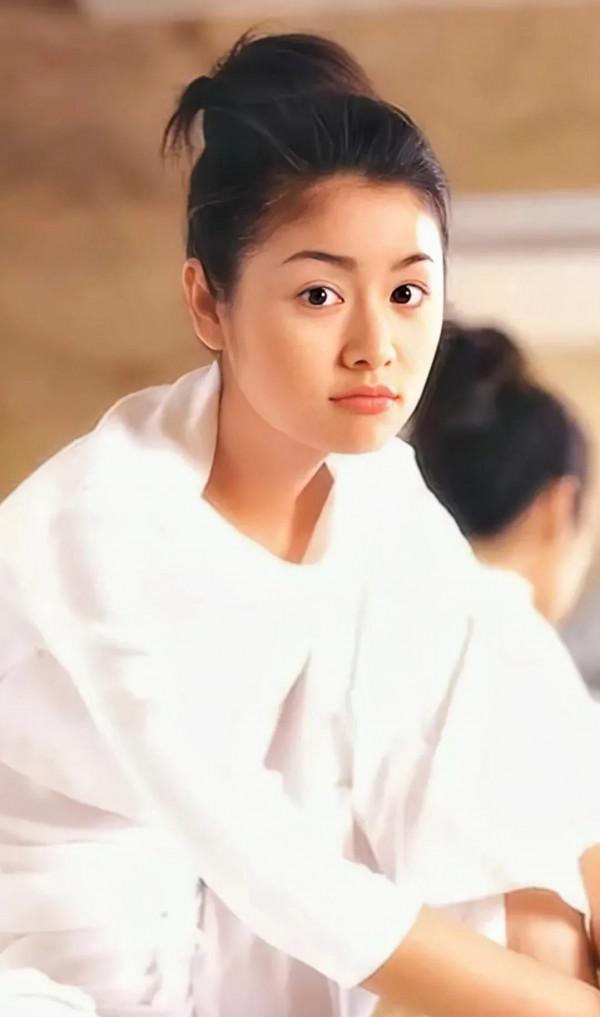 小時候的女神（林心如）