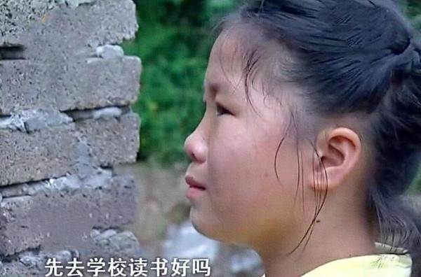 親情:老宅子裡的悽慘呻吟,一個女孩扛下了所有 親情:老宅子裡的悽慘呻吟,一個女孩扛下了所有