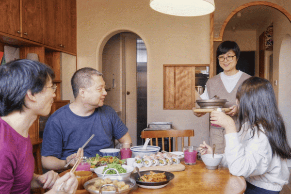 從180㎡搬到45㎡，三口之家越住越小，女兒卻說現在最好