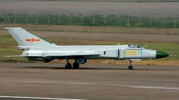 國產大型加油機亮相，運20家族再添新秀，助力空軍遠端作戰