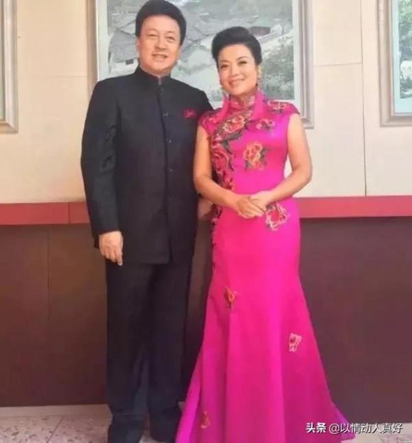 4位未婚女歌手，經歷告訴人們，女人都要給自己留3條後路才好