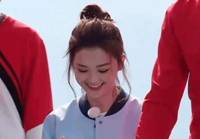 論“少女感”只服這8位，有的靈動自然，有的只會抿嘴瞪眼