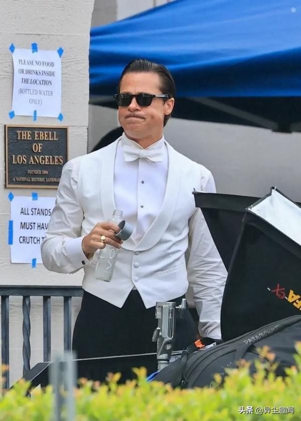 好萊塢最會穿的明星！回顧布拉德·皮特年輕一路潮到老的帥氣穿搭