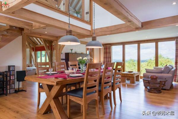以木為主體框架，石材為牆，這才是真正的鄉村田園風格木別墅木屋