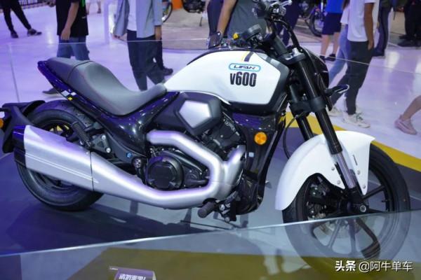 摩博會 | 力帆釋出KPT400拉力車,售價29980起,600V缸巡航亮相 摩博會 | 力帆釋出KPT400拉力車,售價29980起,600V缸巡航亮相