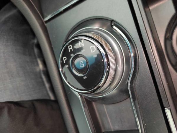 坐飛機去看車撲了個空！隨便看看卻花12萬撿漏了一輛福特金牛座