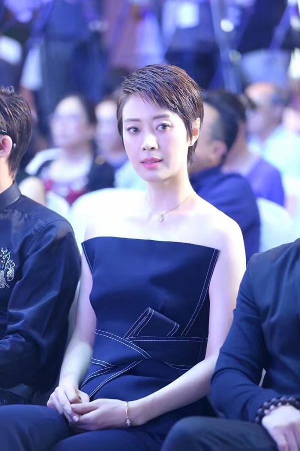 中國最低調影后,李冰冰的同學,10歲就上大學了? 中國最低調影后,李冰冰的同學,10歲就上大學了?