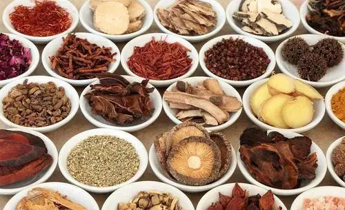 更年期女性日常保健及中成藥調理