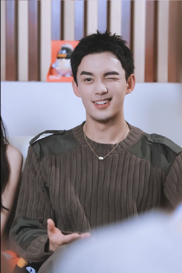 雷佳音李現撞衫遭吐槽！33位男星撞衫修羅場，誰醜誰尷尬