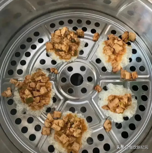 花了20萬娶的江西媳婦,今天給我做了一籠包子,還真是個人才 花了20萬娶的江西媳婦,今天給我做了一籠包子,還真是個人才