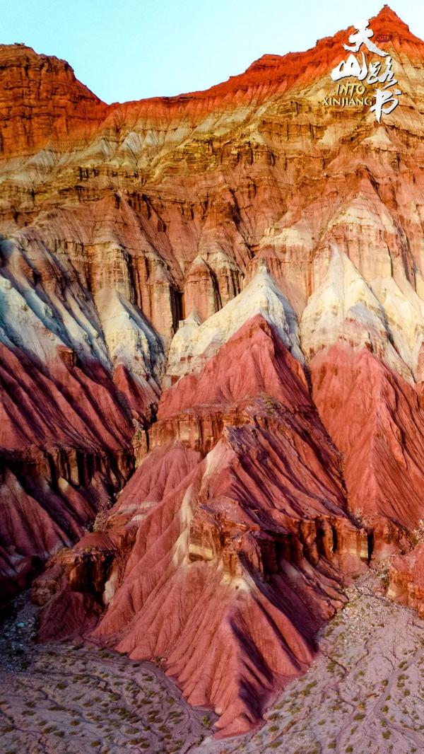 胡楊金、豐收紅、秋實橙……秋日新疆的這些色號,你pick了嗎? 胡楊金、豐收紅、秋實橙……秋日新疆的這些色號,你pick了嗎?