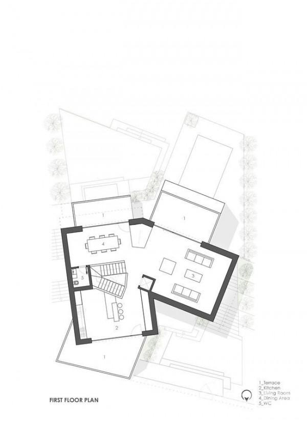 地基不夠,“身高”來湊 / 懸式住宅 地基不夠,“身高”來湊 / 懸式住宅