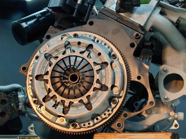 忙裡偷閒｜完美修復一臺桑塔納旅行版的發變系統，結尾治癒強迫症