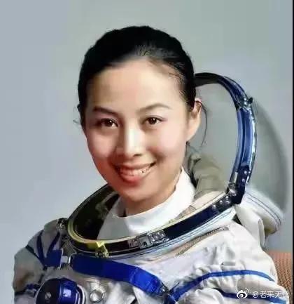 ​​​大家不要盲目追星，戲子誤國