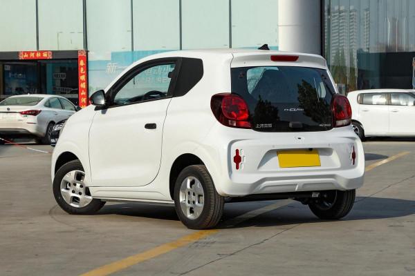 充電更快、續航更長，同樣是4萬多，科萊威與宏光MINI，你選誰？