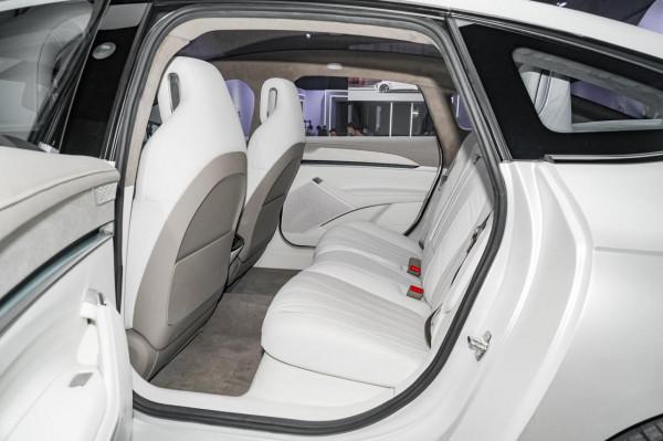 智己L7：高階中大型電動轎車，顏值和科技感都不錯，約嗎