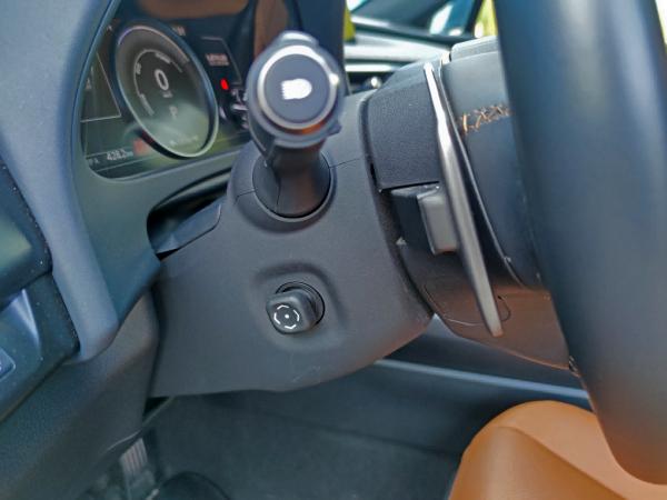 不同趨向的電動產品,試駕雷克薩斯UX 300e 不同趨向的電動產品,試駕雷克薩斯UX 300e