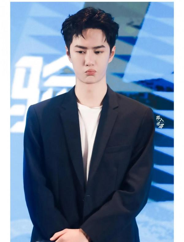 博君一笑看起來不錯的亞子，王一博絕對的氣質顏值爆表