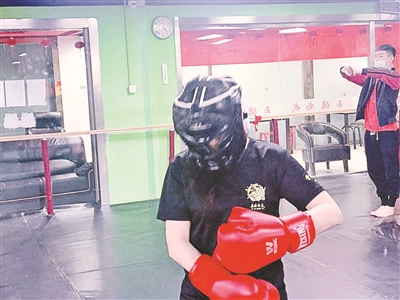 力魯而智深，多好