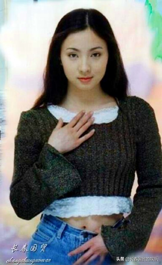 小陶虹成名前舊照曝光，清純甜美滿臉膠原蛋白