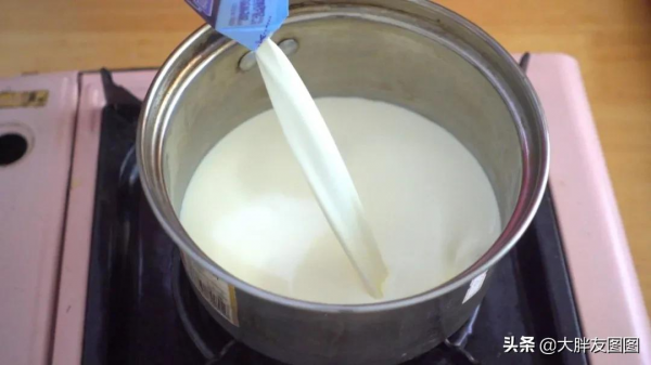 如何自制乳酪,2種材料搞定,太簡單了,再也不用買 如何自制乳酪,2種材料搞定,太簡單了,再也不用買