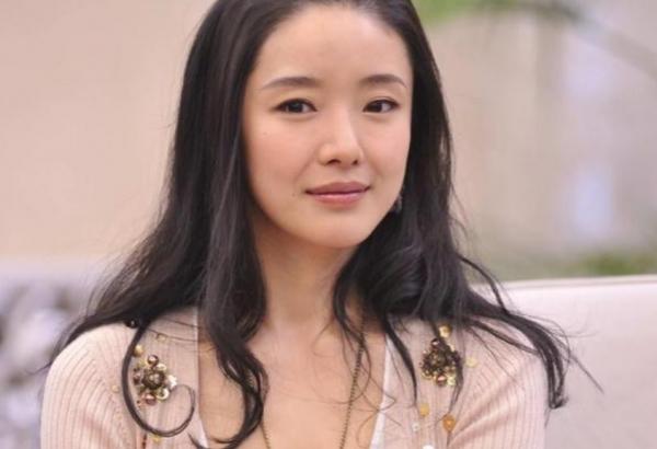 王永紅：公司破產絲毫不慌，套61億攜女明星出逃，親爹去世都不回