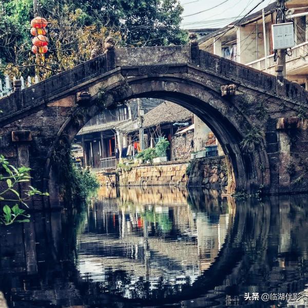 上有天堂，下有蘇杭，中間還有荻港