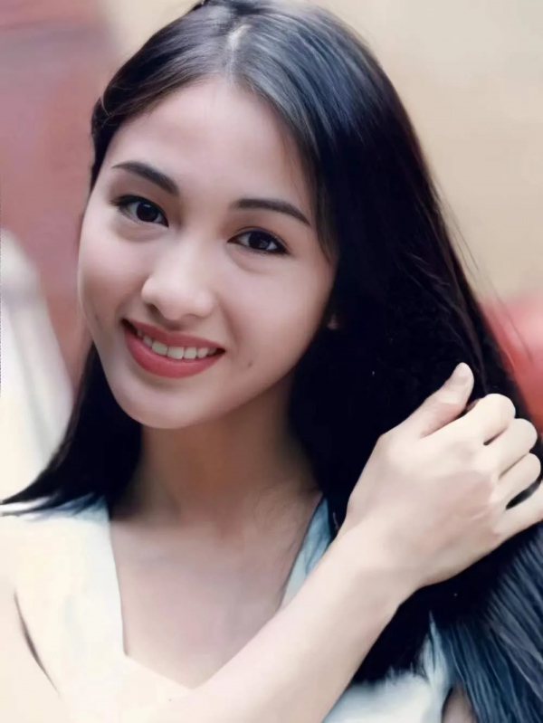 現在的女明星,怎麼越來越“醜”了? 現在的女明星,怎麼越來越“醜”了?