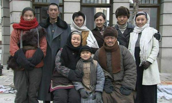 60集開年大劇《人世間》定檔，央視力推，6大實力派坐鎮，該火了