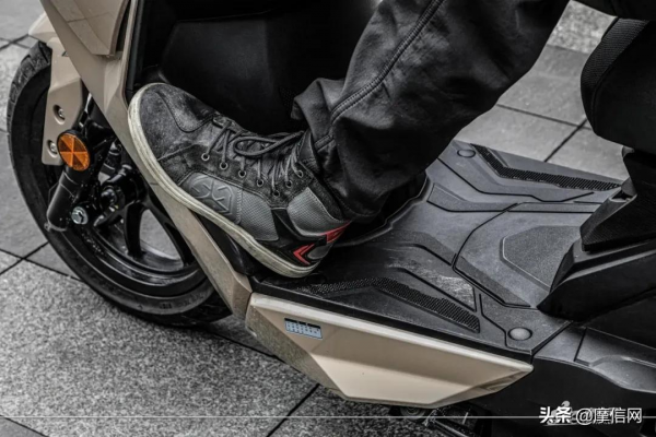 高顏帶感又好用——光陽Racing X150測評 高顏帶感又好用——光陽Racing X150測評