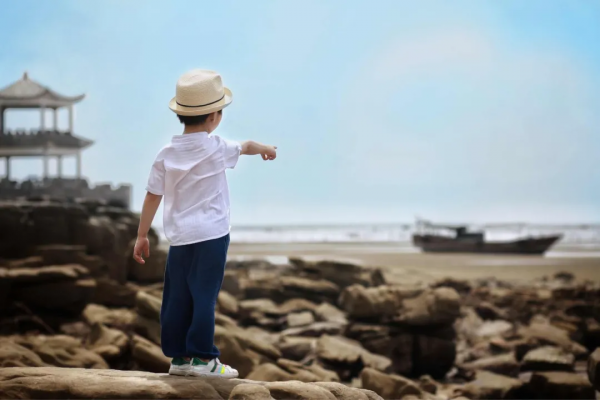 看到這對母子飯桌上的一幕,才明白為什麼有的男孩註定受歡迎 看到這對母子飯桌上的一幕,才明白為什麼有的男孩註定受歡迎