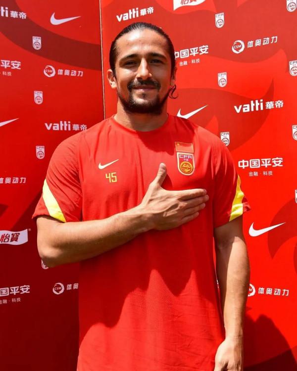 薩拉赫票選英超最佳、中國男女足球員同留洋、洛國富離隊實屬無奈