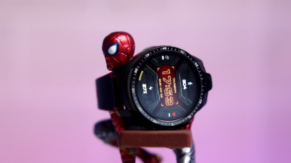 25歲的老宅男桌面什麼樣，這套配置打遊戲穩不穩？