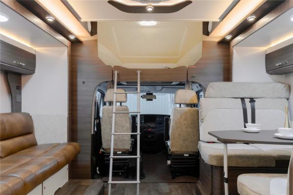 六十萬的國內唯一在售對拓展房車,雞肋還是真實用?亞特DT21房車 六十萬的國內唯一在售對拓展房車,雞肋還是真實用?亞特DT21房車