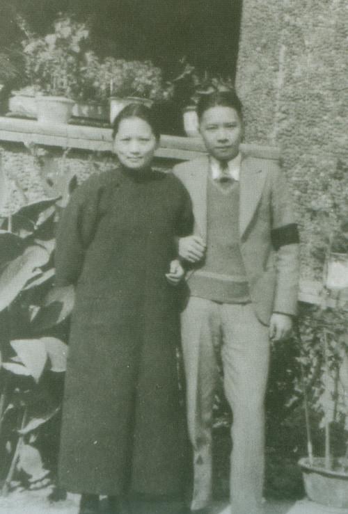 孫中山國葬細節：遺體再行防腐手術後，被換銅棺，宋慶齡數次大哭