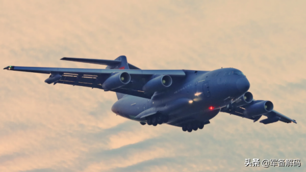 從航母到發動機:中烏軍貿合作廣泛深入,基本全都取得了重大成果 從航母到發動機:中烏軍貿合作廣泛深入,基本全都取得了重大成果