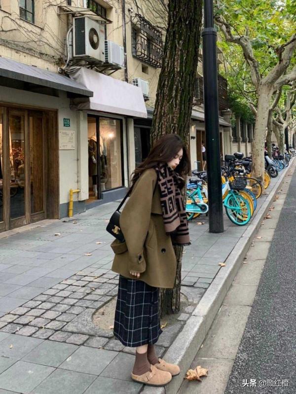 小個子女生冬天怎麼穿?試試這些簡約大氣的穿搭,保暖又時髦 小個子女生冬天怎麼穿?試試這些簡約大氣的穿搭,保暖又時髦