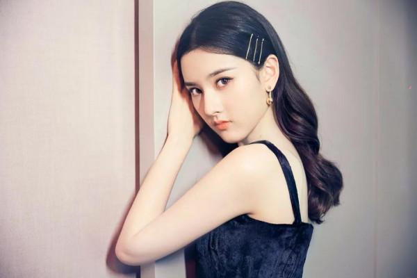 青年演員宋祖兒，恬靜可愛