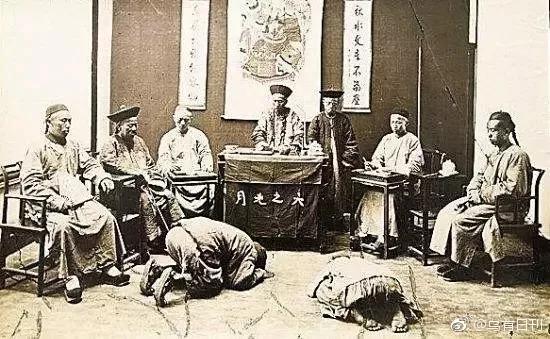 明代奇案：富人眼饞朋友美貌妻子，害人奪妻，後因一句話被斬首