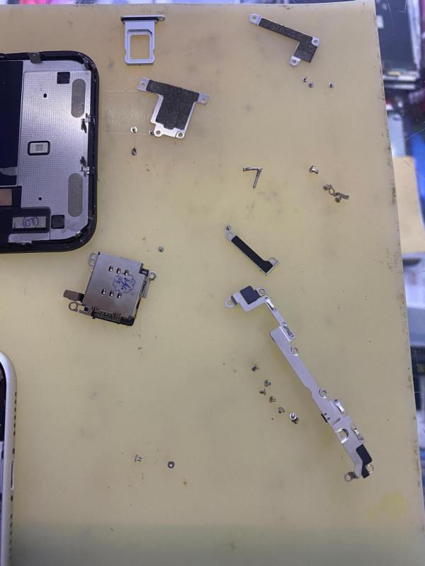 蘋果XR拆解 蘋果XR拆解