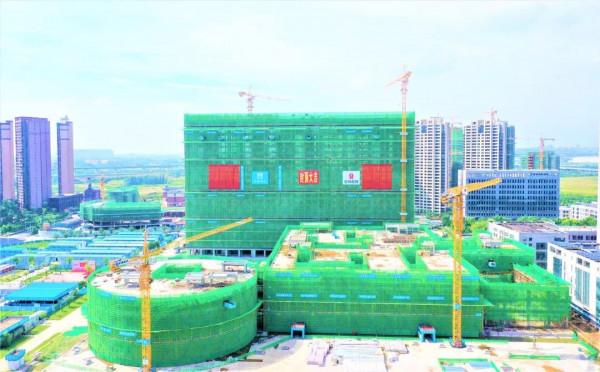 收穫城市新地標！中建八局多個專案迎來封頂時刻