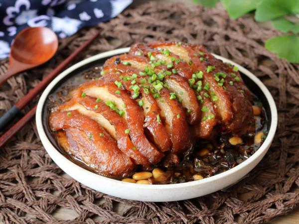 過年前下館子吃飯，這8道菜最好不要點，內行人：都是半成品菜