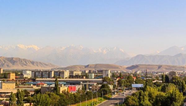 我國有20個鄰國，他們經濟怎樣？國民收入和消費怎樣？