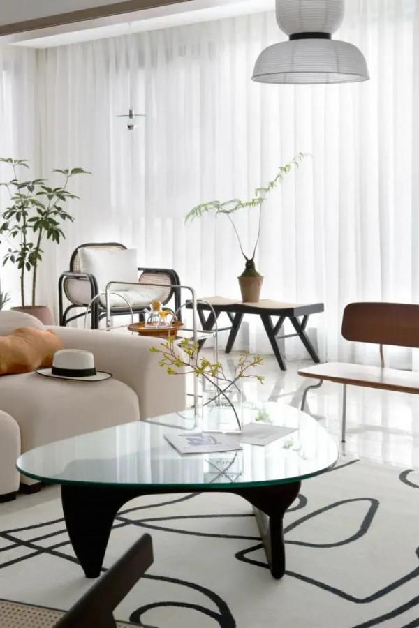 147㎡兩居,隨處可見的綠植搭配櫻桃木,GET“鹽系”美宅 147㎡兩居,隨處可見的綠植搭配櫻桃木,GET“鹽系”美宅