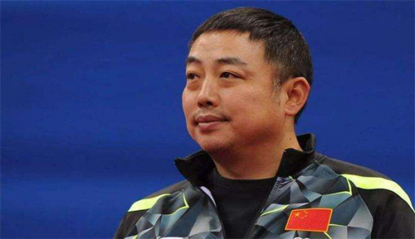 同為中國男乒一哥，孔令輝和劉國樑，雙方的實力誰更強？